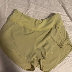 Outdoor Voices Size M Hudson Shorts 4’